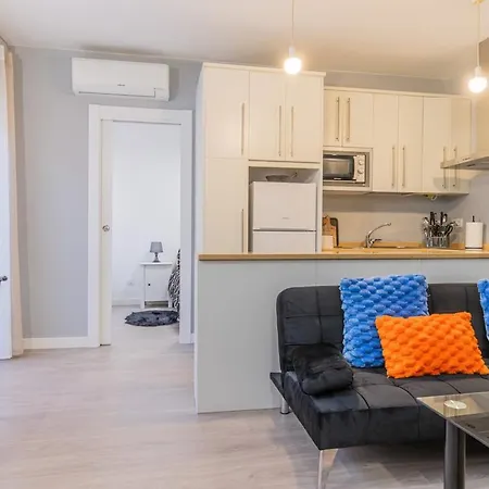 Apartment In Zaragoza's Historic Center *
