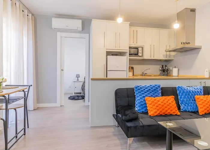 Apartment In Zaragoza's Historic Center *